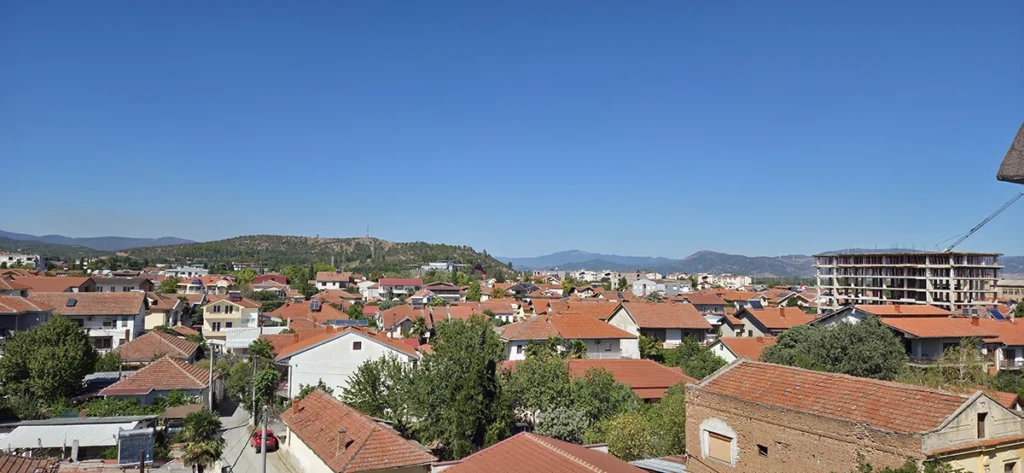 Просторен стан со панорамски поглед – 81 м², Гевгелија